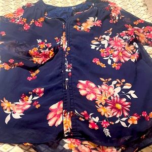 Woman’s 1x sheer lined top